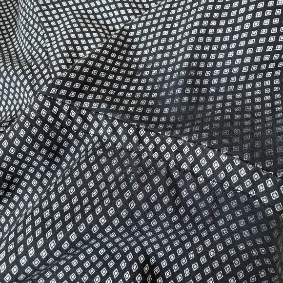 HB Men's Geometric Shape Black and White Button Down Shirt - Picture 6 of 6